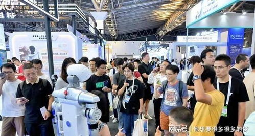 人形機器人訂單35億交付不足千臺 家政服務市場的尷尬生意與買單困境